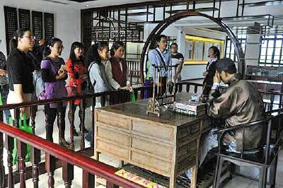 梁启超九个子女皆成大才 梁氏家风积厚行远 