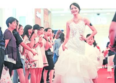 湖北人过“七夕”爱送什么 数据显示：化妆品、钟表、奢侈品最受欢迎
