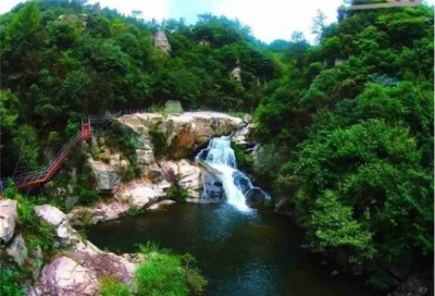 这条湖北境内最美高铁路线，打包了最惊艳的美景和最地道的美食！