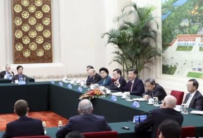 习近平会见清华大学经济管理学院顾问委员会海外委员和中方企业家委员