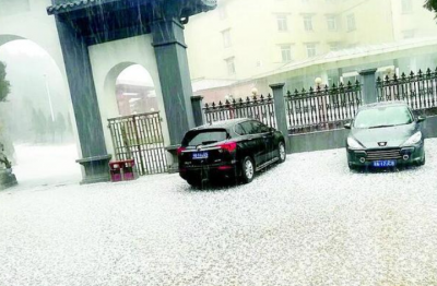 长江云——湖北多个地区昨日下冰雹 武汉气温今起三连降