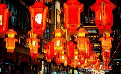 正月十五，元宵佳节，月圆人安！