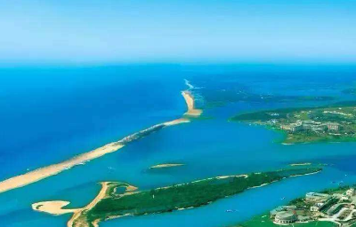 党中央决定支持海南全岛建设自由贸易试验区