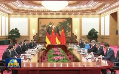 习近平与德国总理默克尔举行会晤