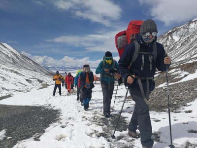 世界首次海拔4000米以上滑雪登山赛将在青海开赛 10国高手巅峰对决