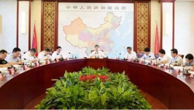 陈一新在全国扫黑办主任会议上强调用扫黑除恶实际战果回应群众期待