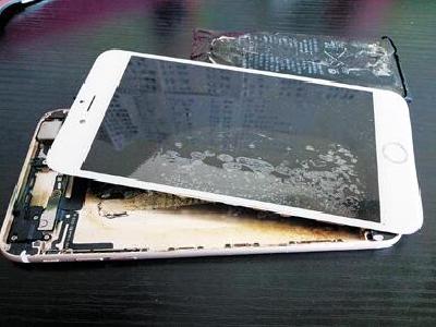 iPhone再现爆炸门 辉煌过后苹果遭遇
