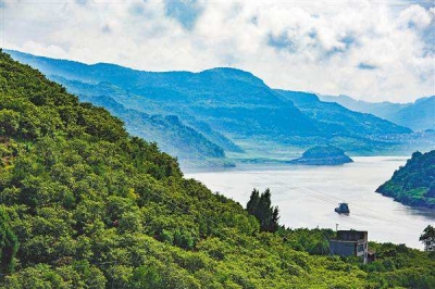 大江奔来 看绿意盎然——深入推动长江经济带发展述评