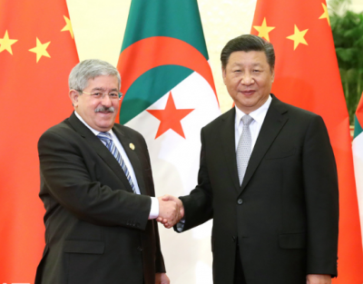 习近平会见阿尔及利亚总理乌叶海亚