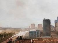 长江护绿“第一爆” 沿江热电厂被拆除