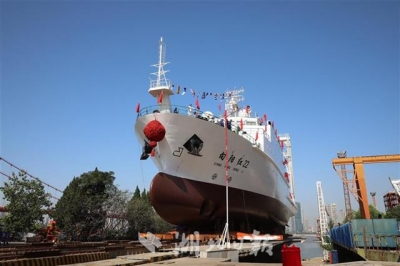 武船造!我国首艘3000吨级大型浮标作业船下水