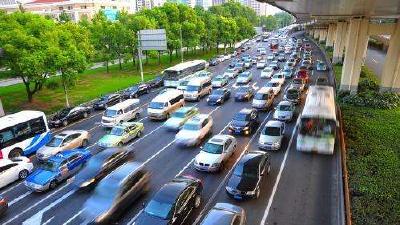公安部：全国机动车驾驶人数量突破4亿
