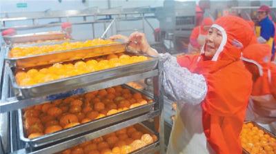 秭归柑橘加工企业进入忙碌期