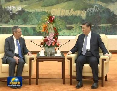习近平会见美国哈佛大学校长