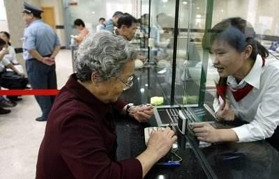 武汉退休人员养老金实现“十五连涨” 今年企业退休人员月入接近3000元