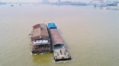 让市民欣赏更美丽的江滩 汉口最早的千吨级货运码头拆除