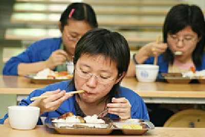两部门调研学校食品安全 鼓励建立“家长陪餐”制度