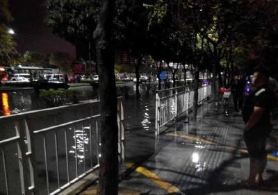 大雨导致广深线列车全线晚点 最长晚点预计超22分钟