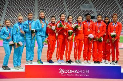 田径亚锦赛：中国队女子4X100米接力冠军