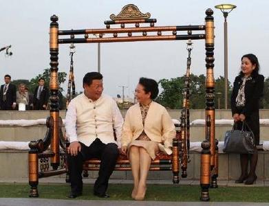 “家庭暖男”习近平