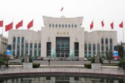 湖北省庆祝新中国成立70周年文艺晚会在汉举行 蒋超良王晓东徐立全马国强等与各界群众代表观看演出