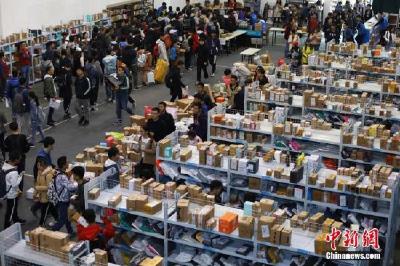 中国包裹快递量已超美、日、欧等发达经济体总和 