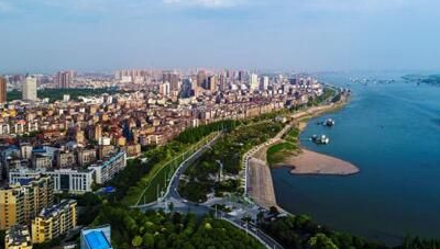 王晓东在荆州调研时强调 当好长江经济带高质量发展的生力军 争做江汉平原振兴发展示范区排头兵
