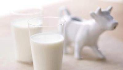 牛奶是公认的健康饮品 哪些人不宜喝？