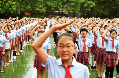 832个国家级贫困县义务教育辍学人数已减少至2.3万