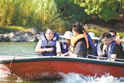 党中央重大决策部署到哪里 监督检查就跟进到哪里