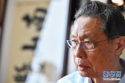 疫情拐点可能出现，国家卫健委高级别专家组成员：背后有武汉人的奉献