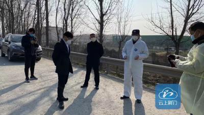 众志成城抗疫情｜屈家岭：老民警带头抗击疫情 一线坚守入党初心
