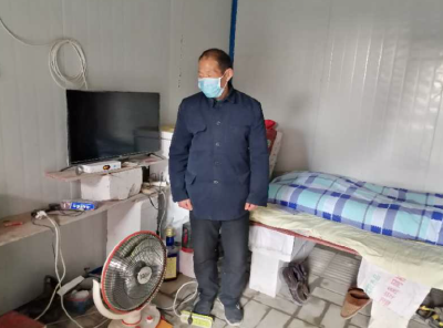 随州：五保老人蜗居工房 热捐万元抗疫