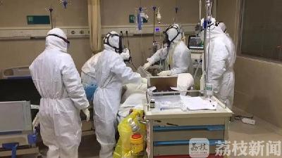 前线速递|刚刚结束了一场生死抢救 回到驻地收到大家的祝福