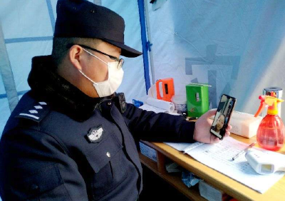 长江云——战“疫”一线群英谱丨通山民警全身心投入防疫战 忘了女儿生日