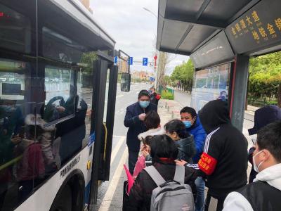 武汉再恢复27条公交运营
