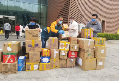 面对疫情八方支援 投我以木桃报之以琼瑶