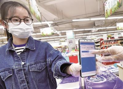 武汉消费券首日核销数据发布：重点商圈订单大增 大叔大妈成消费主力