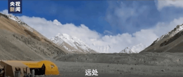 在5200米的珠峰大本营怎么睡觉？怎么上厕所？总台记者独家揭秘