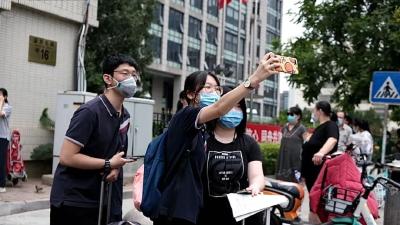 高考时再见！北京高三学生提前道别