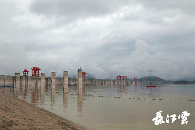 备战新一轮洪水 | 三峡水库持续拦洪错峰减小下游防汛压力