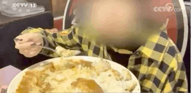 视频剪接、边吃边吐……大胃王吃播视频竟是这样制作的！