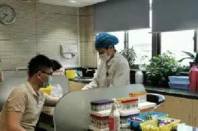 楚言丨坚持常态化疫情防控与局部应急处置相结合