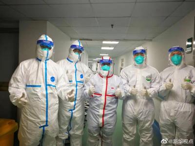人民日报：挺起新时代的民族精神脊梁