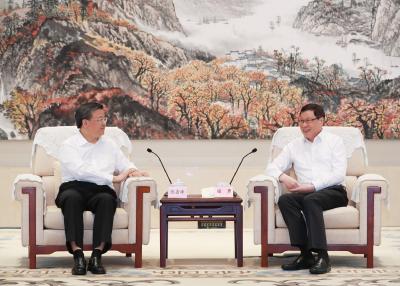 事关湖北口岸功能贸易功能外向型经济！应勇王晓东与海关总署署长倪岳峰座谈