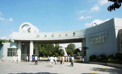 江西省全面取消校园全封闭管理 允许学生正常外出
