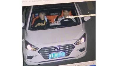 无牌车雨夜撞人逃逸 武汉交警逆时追踪锁定肇事者
