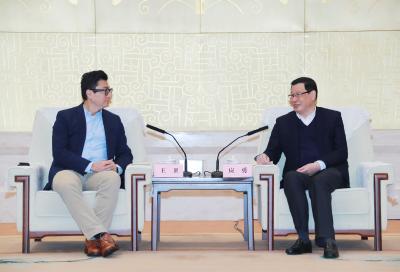 加快打造民航客货运门户“双枢纽”！应勇王晓东与顺丰集团总裁王卫座谈
