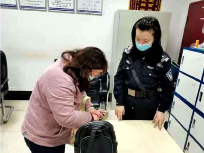 太大意！现金+支票 这位女乘客丢了都不知道