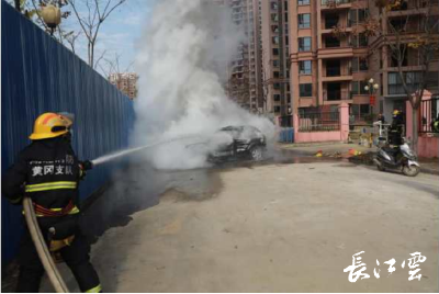 冬季车辆自燃，起火原因司机要重视